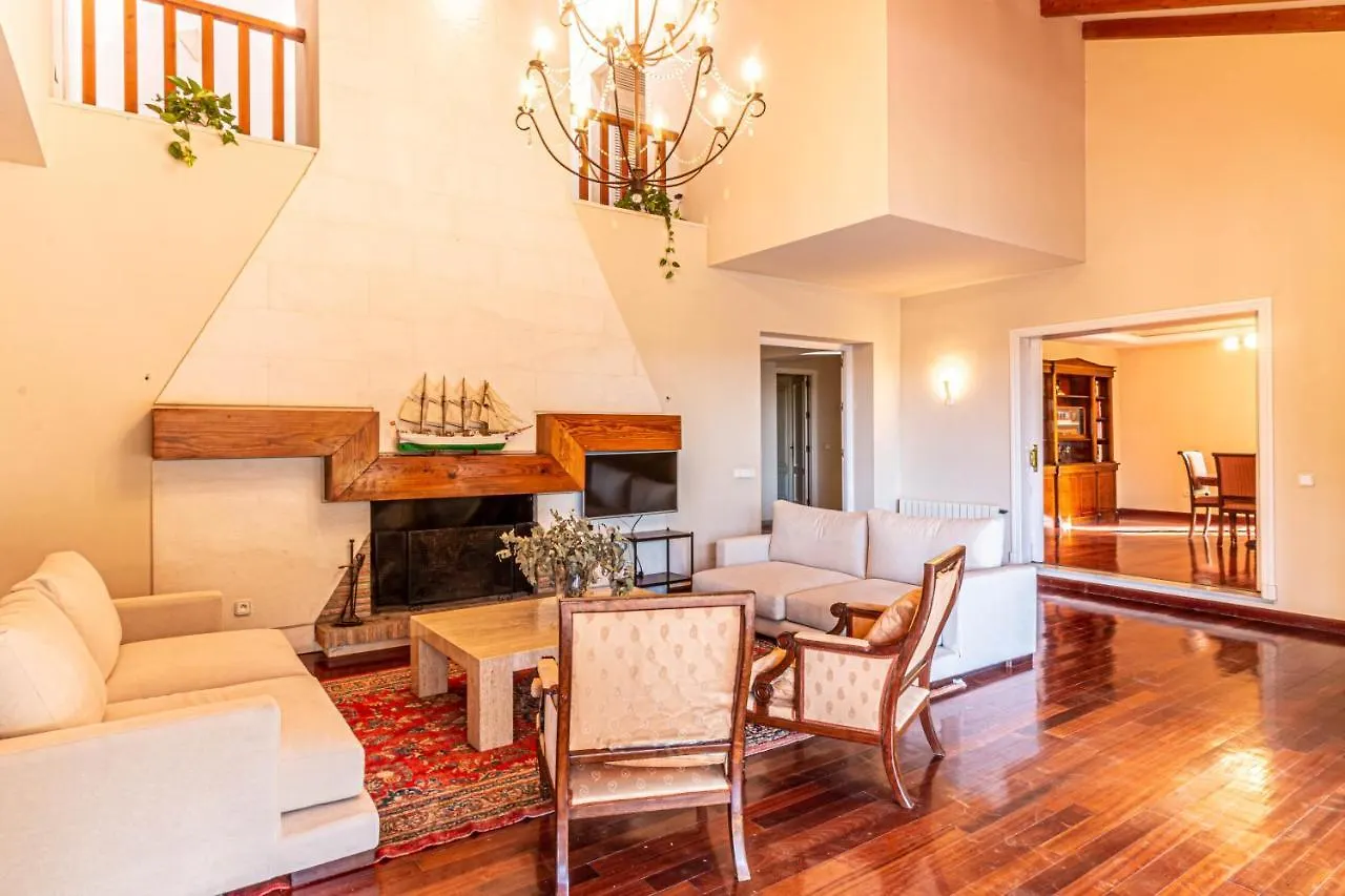 Villa In Great Location Marbella