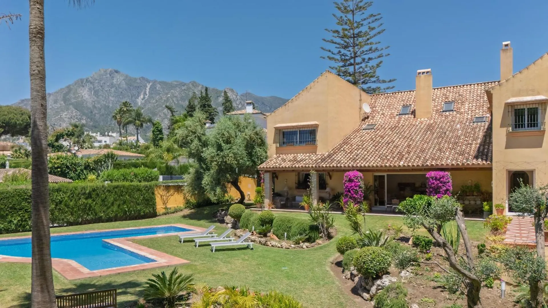 Villa In Great Location Marbella 0*,