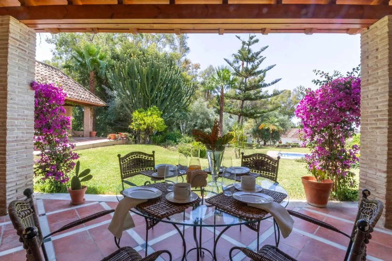 Villa In Great Location Marbella