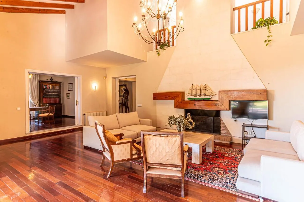 Villa In Great Location Marbella Hiszpania