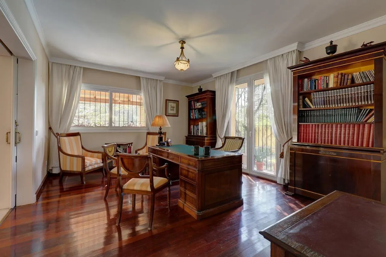 Villa In Great Location Marbella