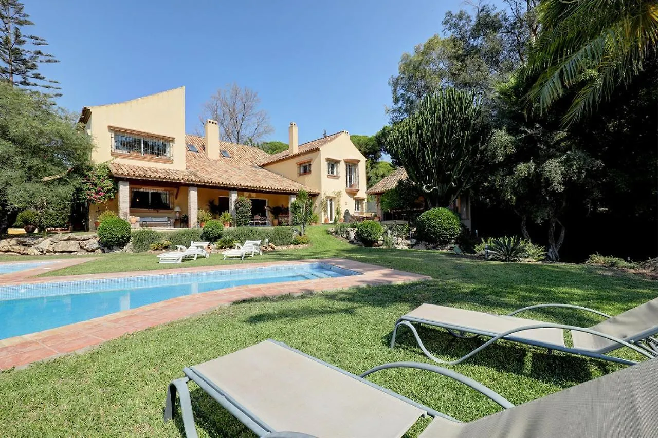 Villa In Great Location Marbella 0*,