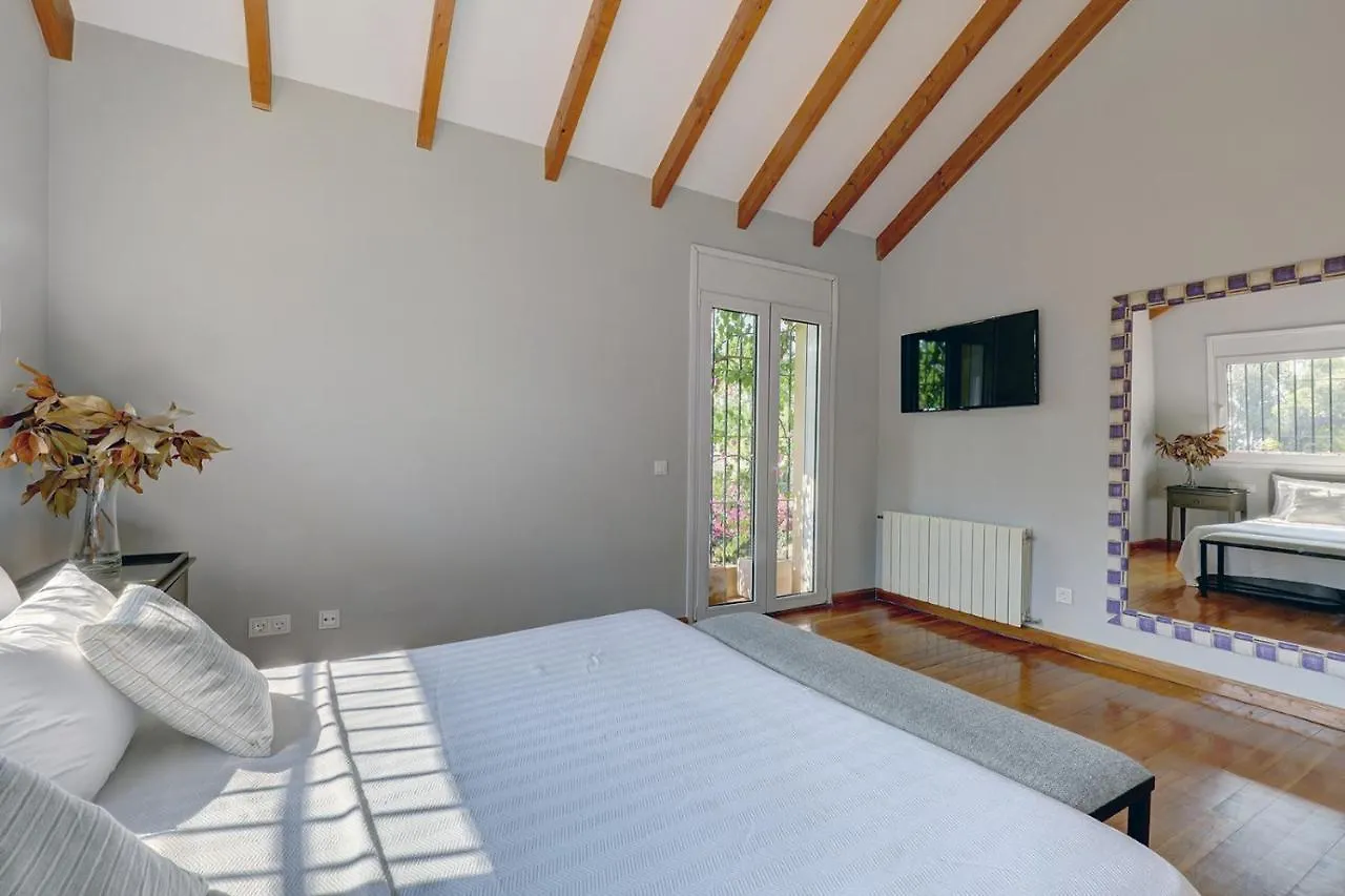 Villa In Great Location Marbella