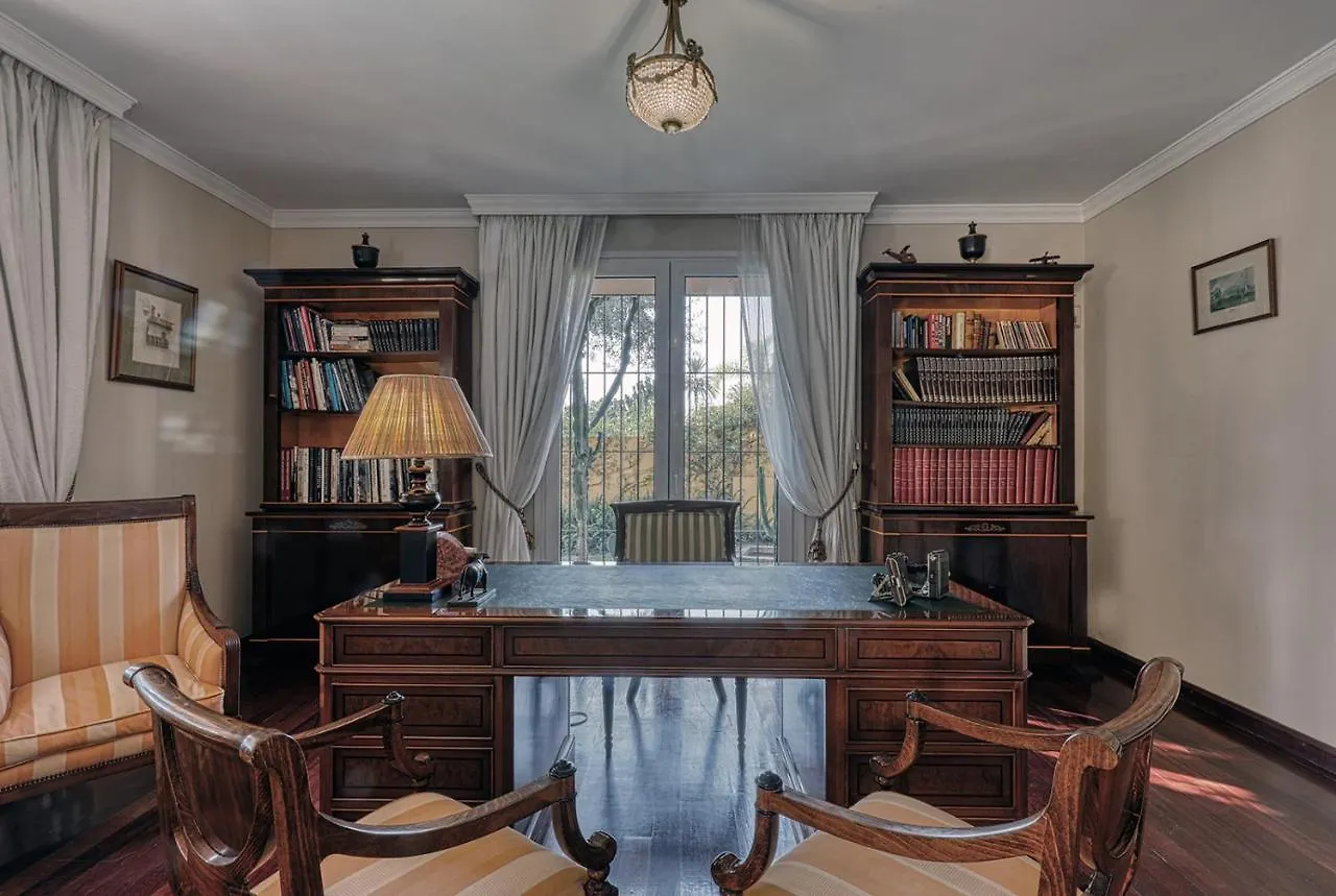 Villa In Great Location Marbella