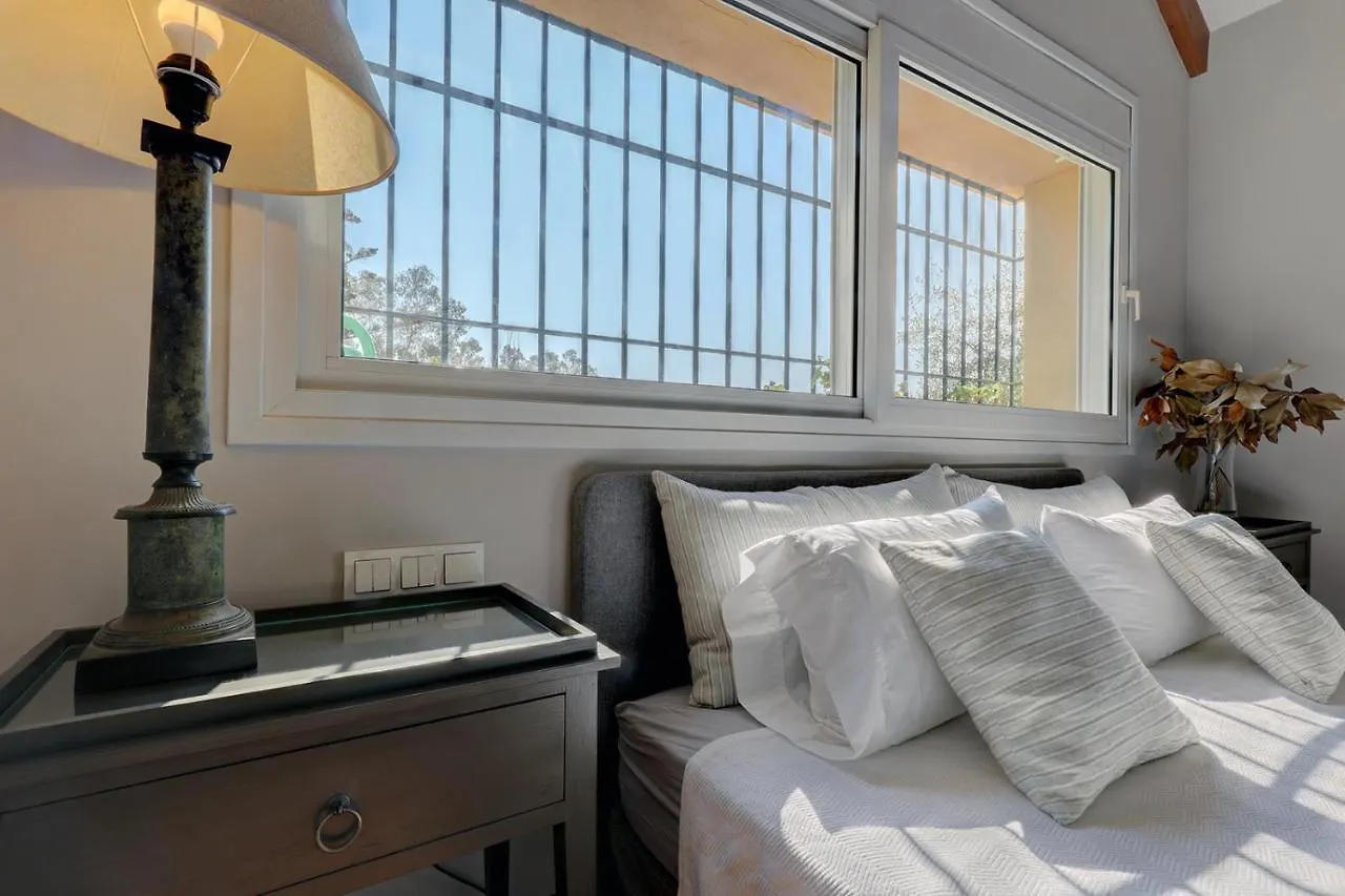 Villa In Great Location Marbella